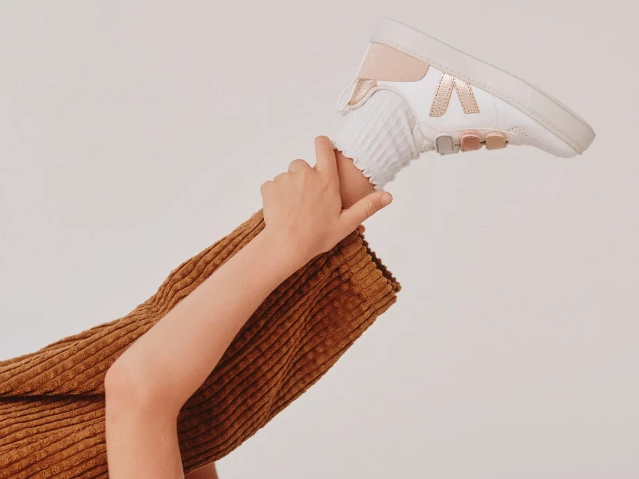 VEJA | V-10 LEATHER MULTICO WHITE SHINY